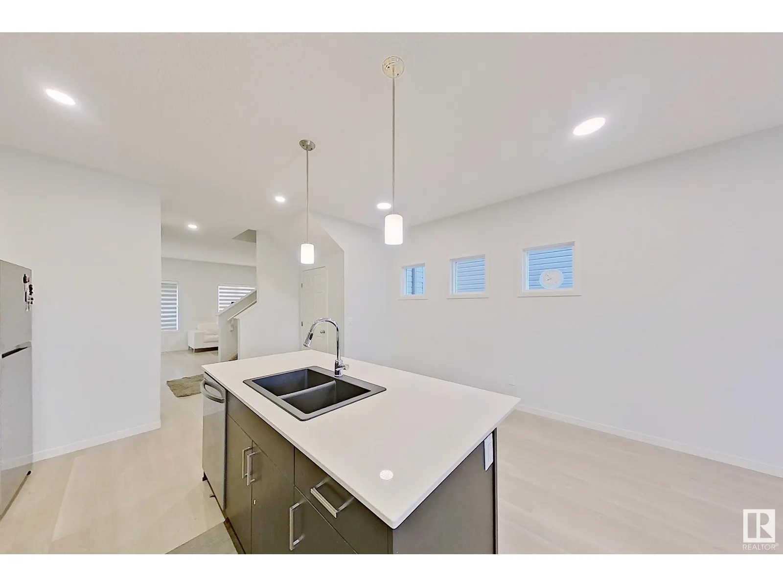 7137 46A ST