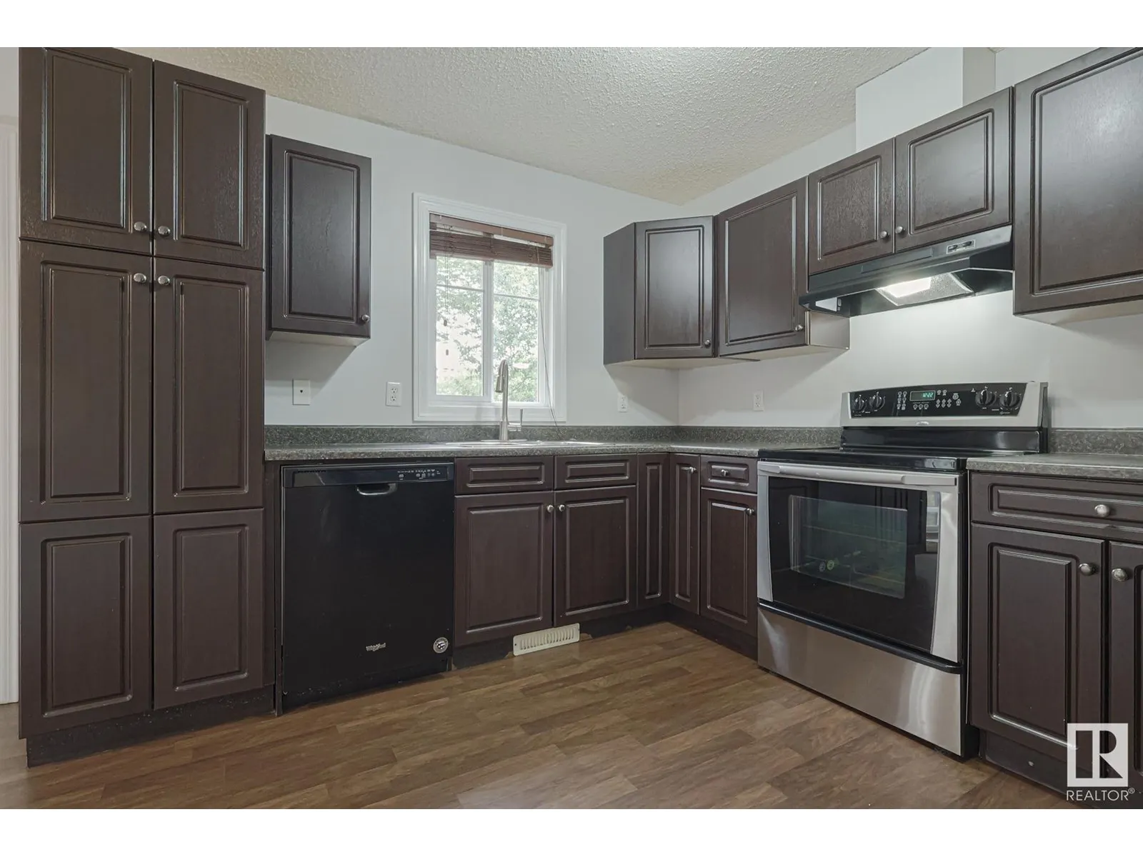 #9 1404 HERMITAGE RD NW