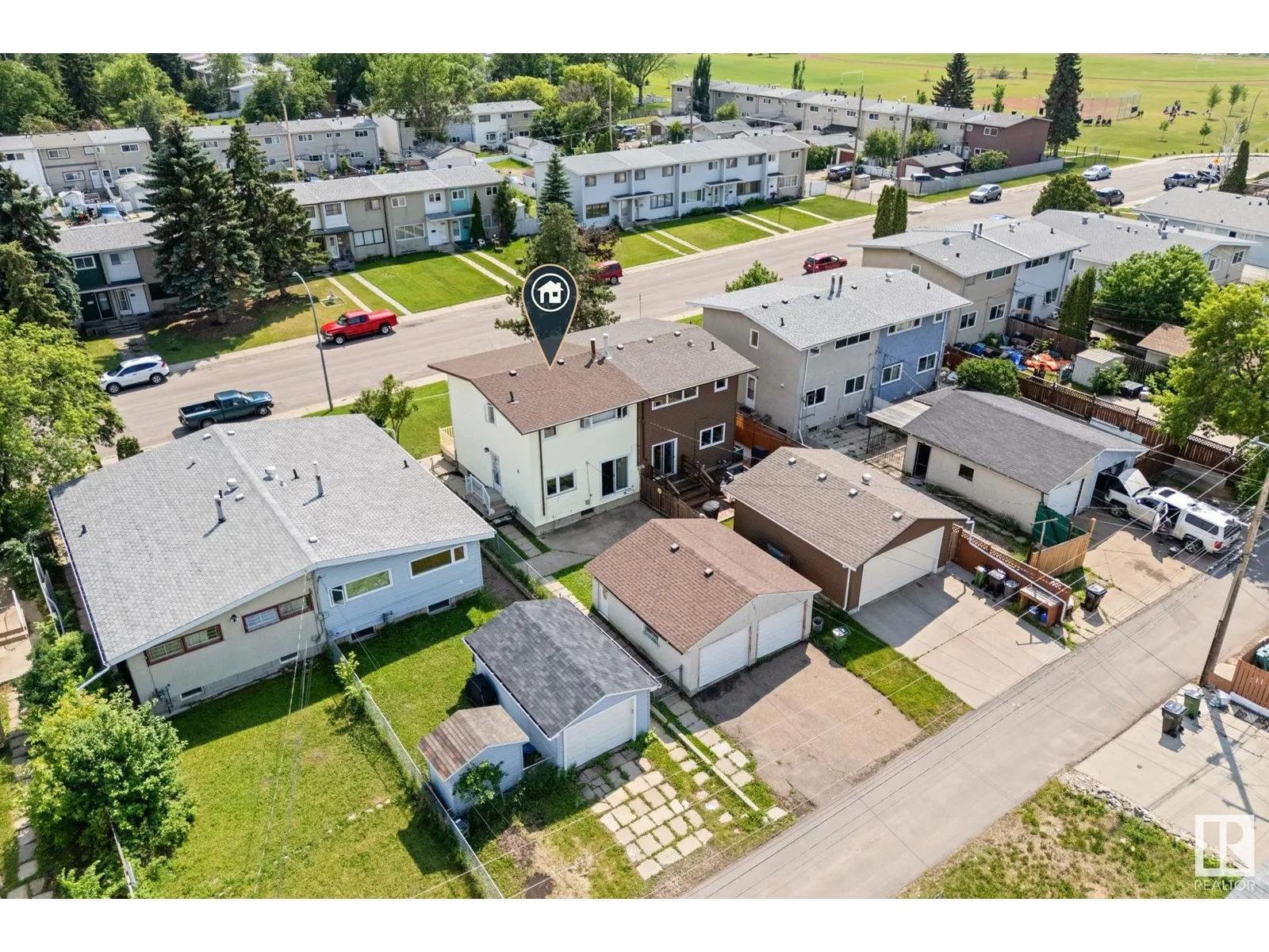 8216 133A AV NW