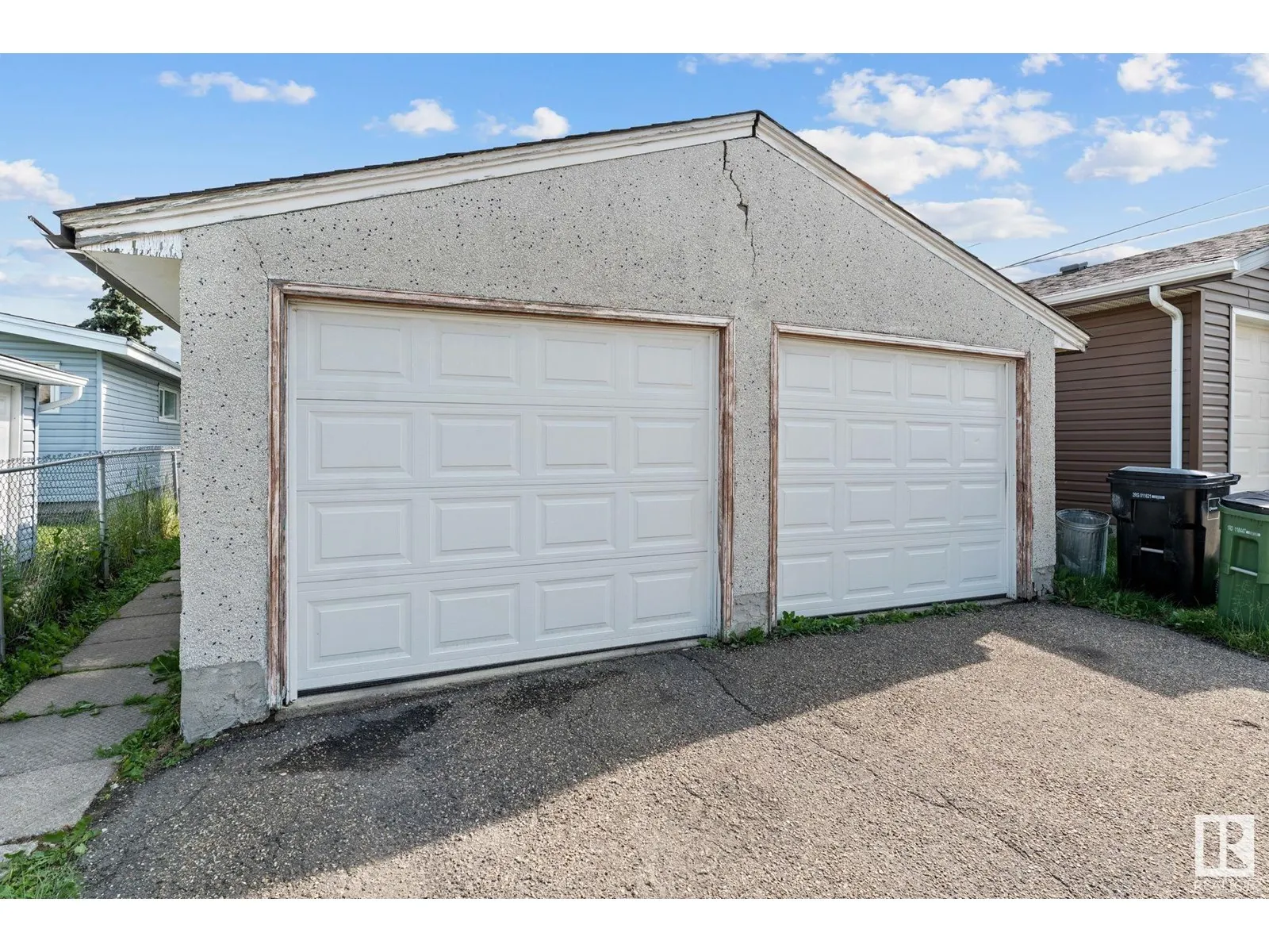 8216 133A AV NW
