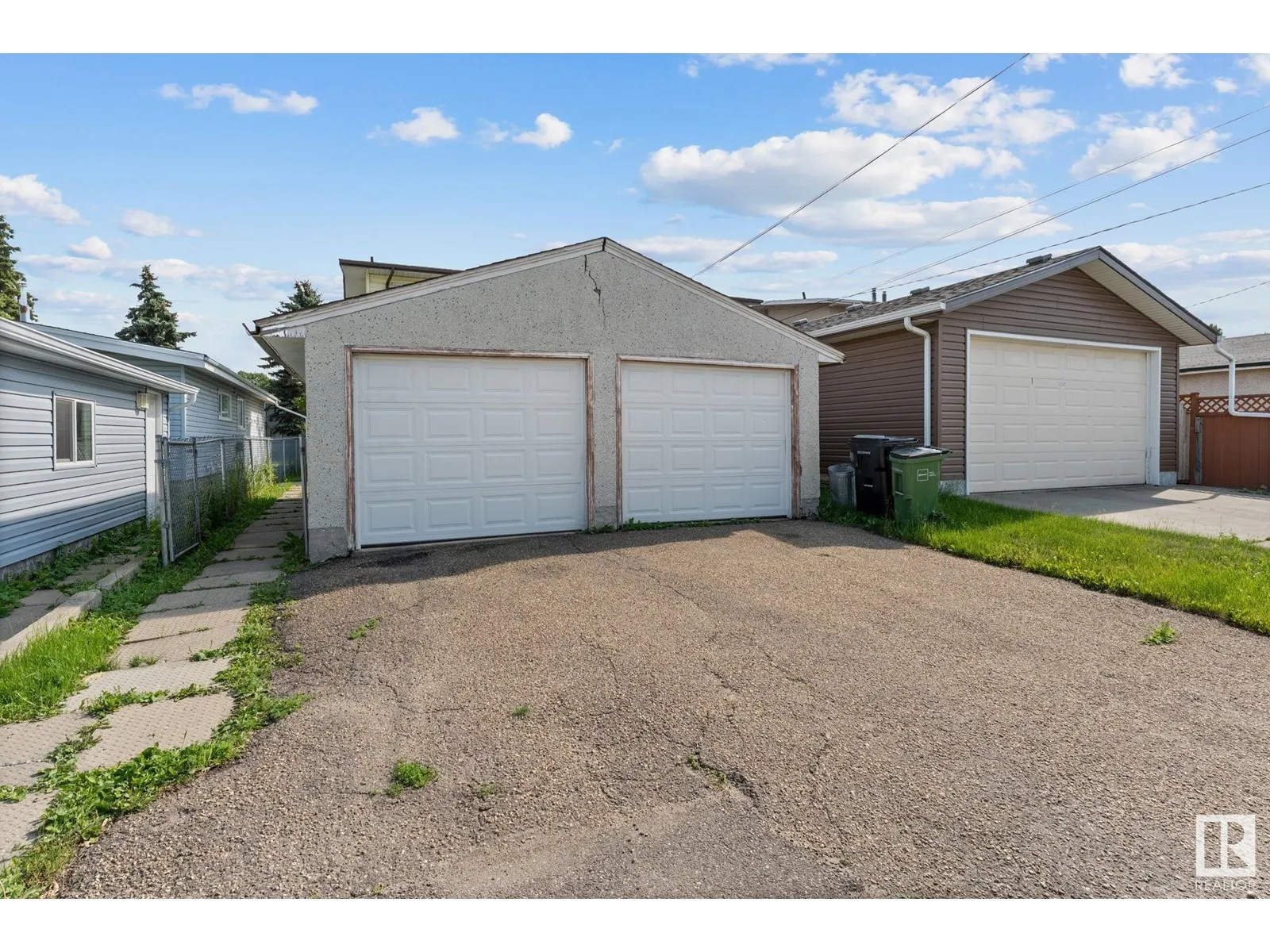 8216 133A AV NW