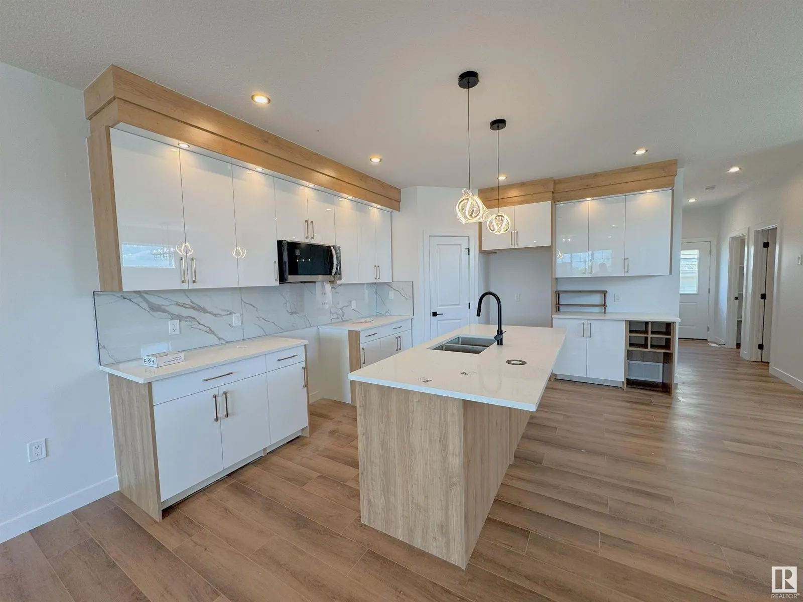741 MATTSON DR SW