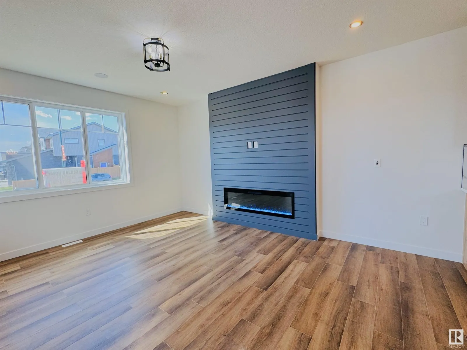 741 MATTSON DR SW