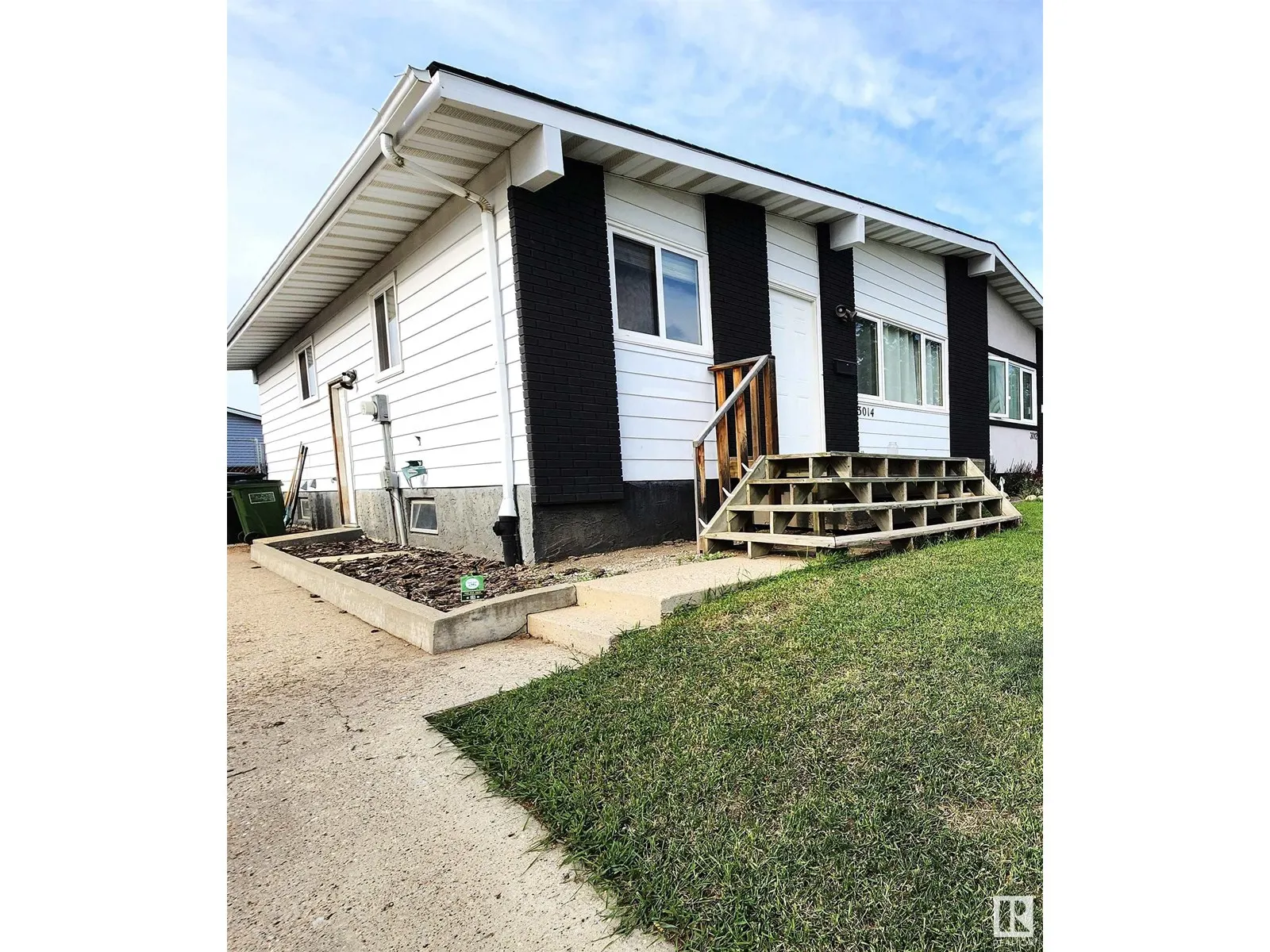 3014 132 AV NW