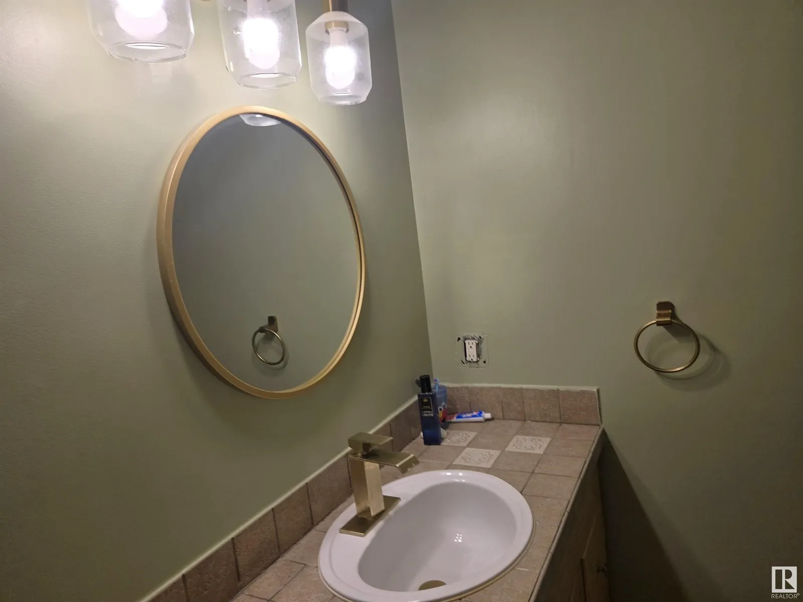 2967 130 AV NW