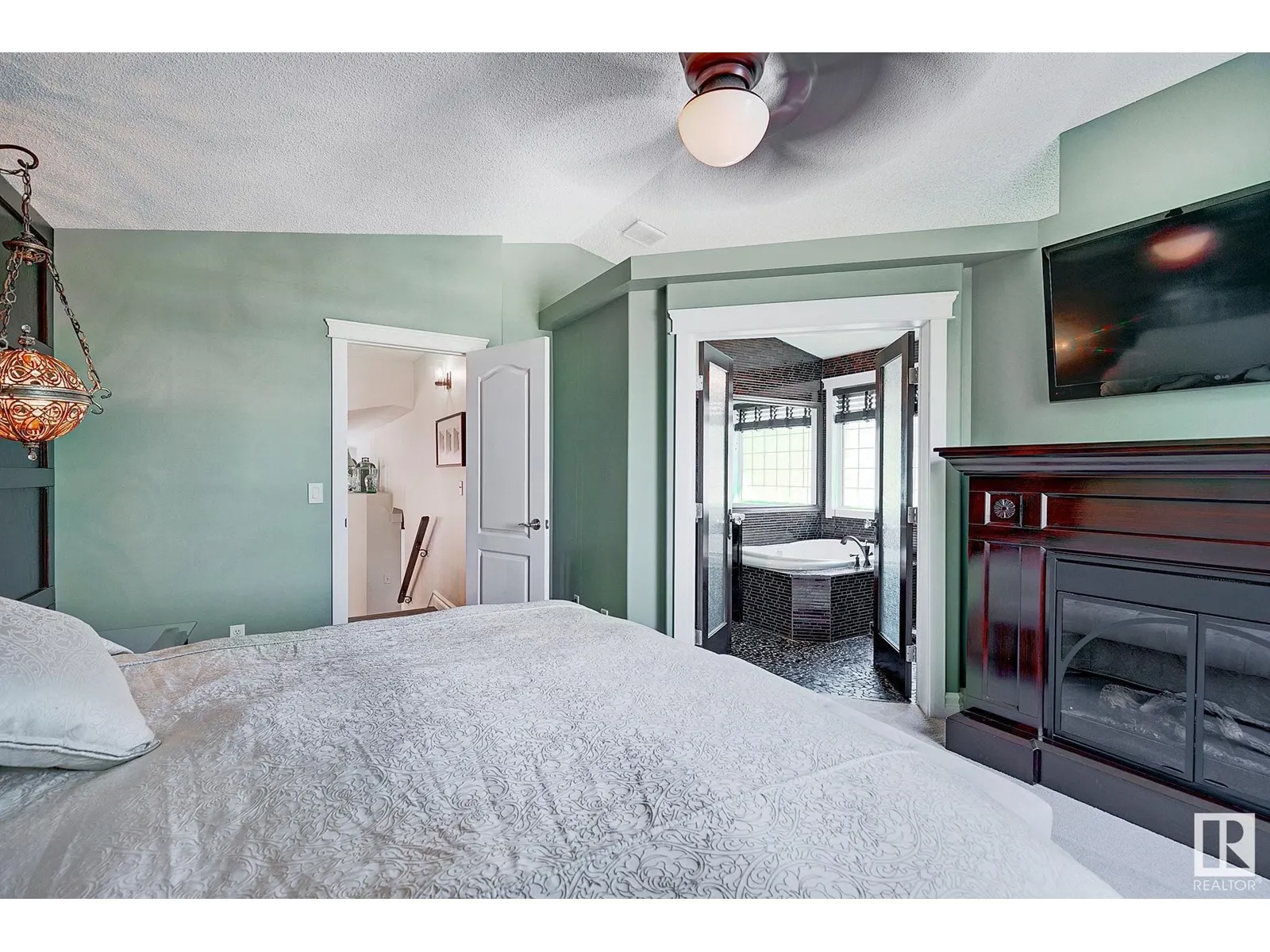 15003 128 ST NW
