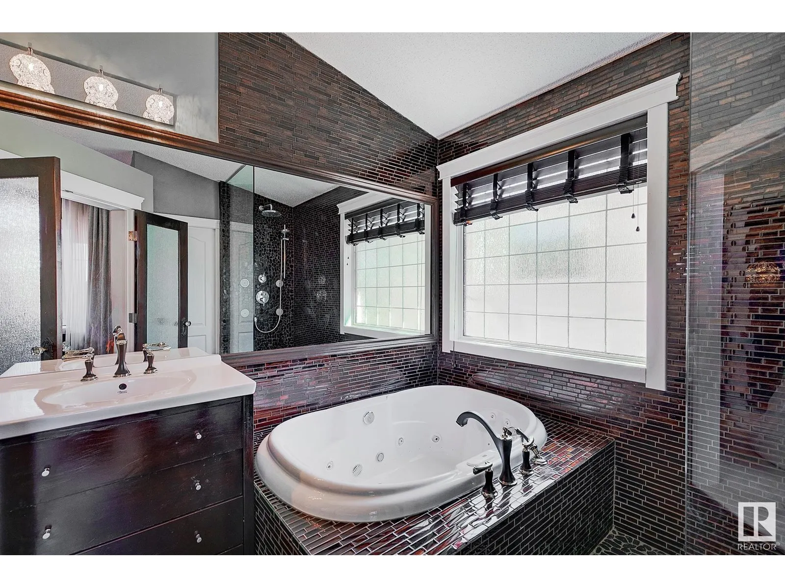 15003 128 ST NW