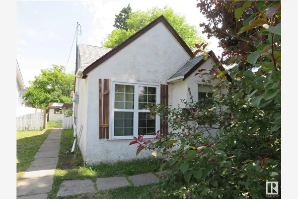 9931 157 ST NW