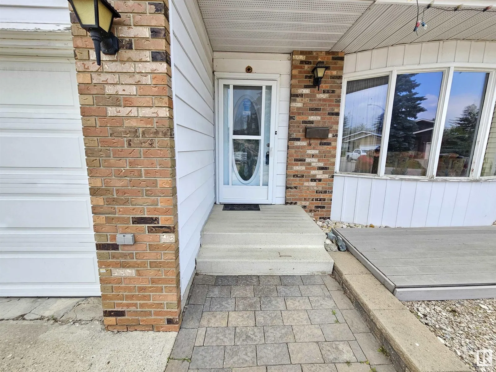 14812 56 ST NW