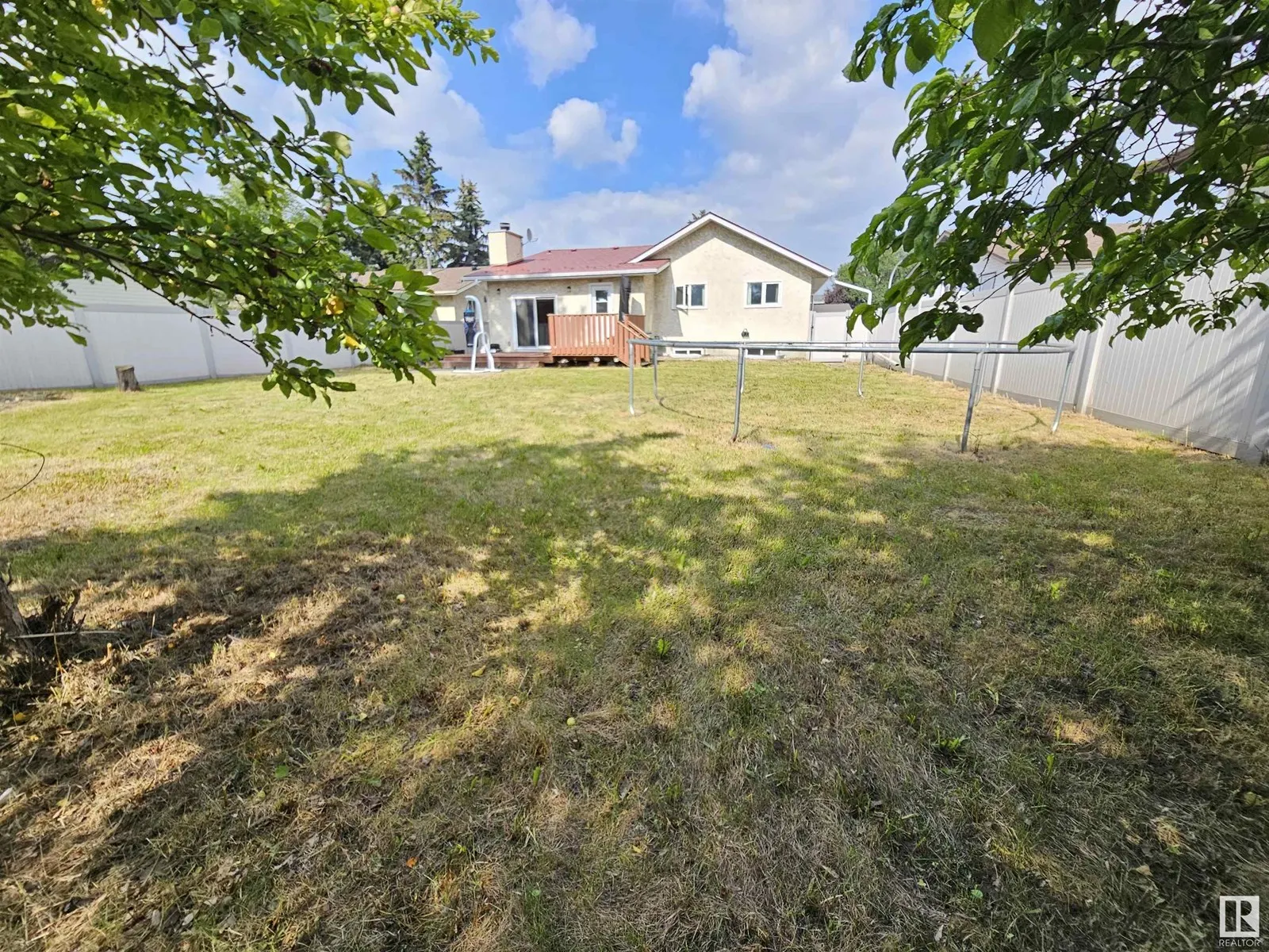 14812 56 ST NW