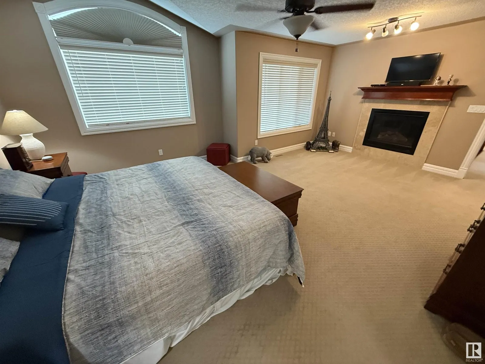 #244 52327 RGE ROAD 233