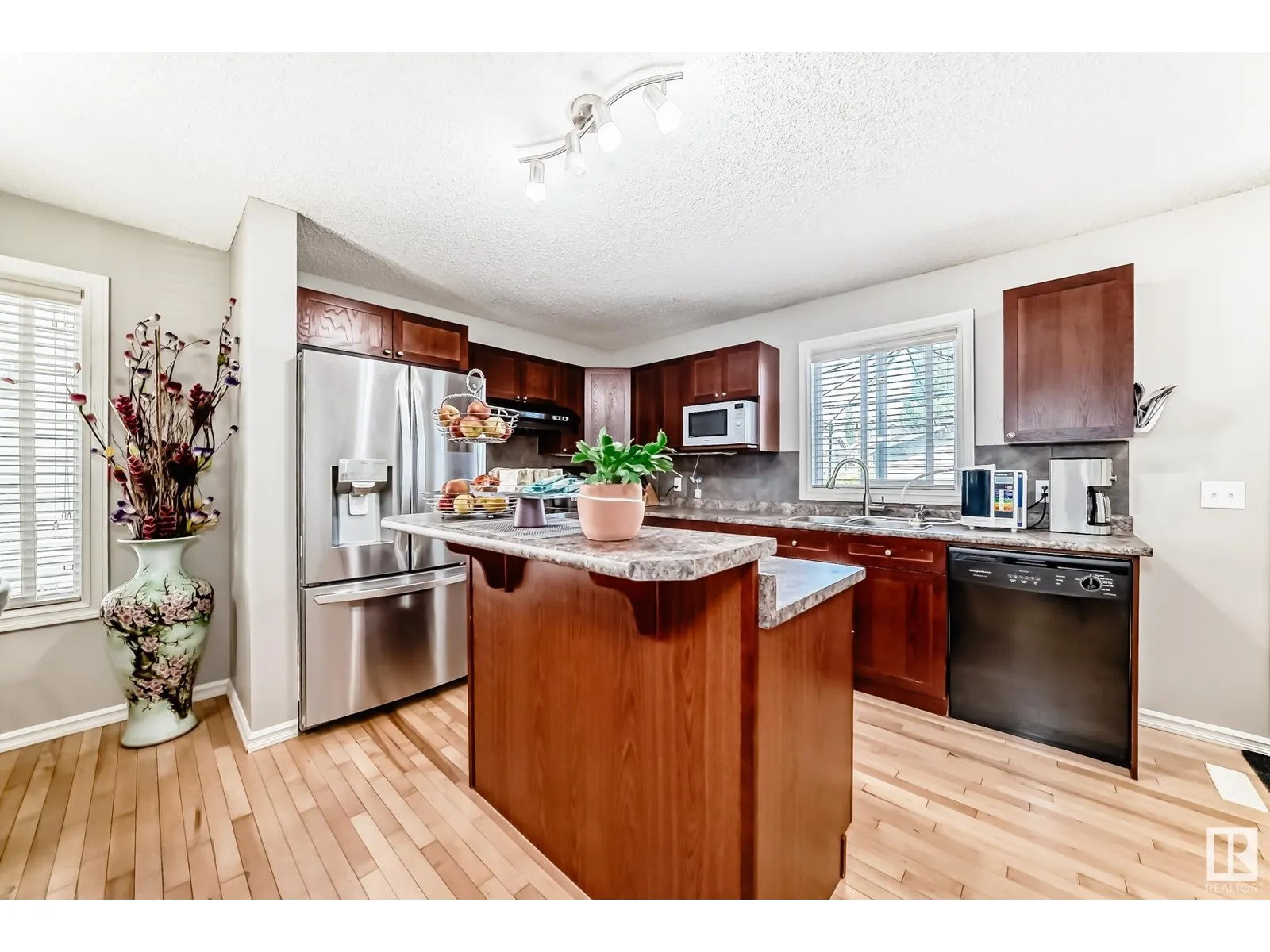 14767 140 ST NW