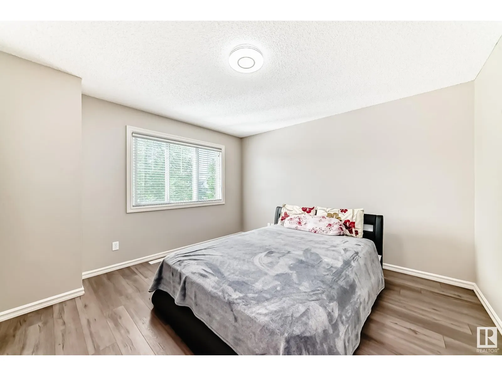 14767 140 ST NW