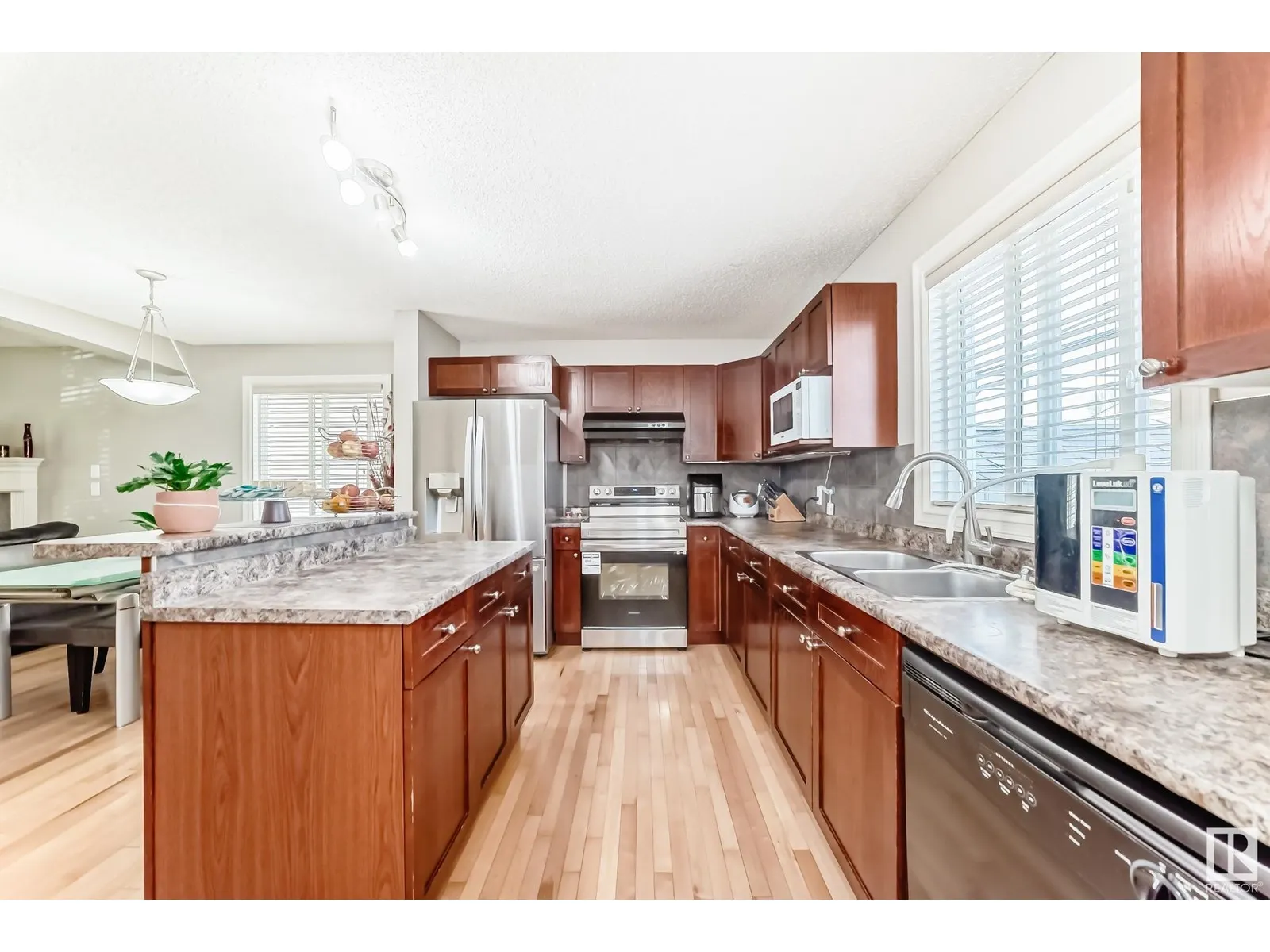 14767 140 ST NW