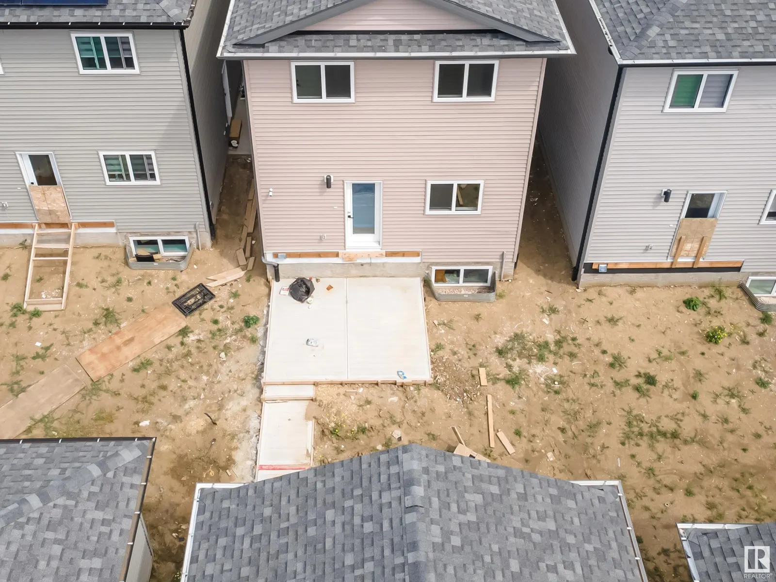 4204 38 ST