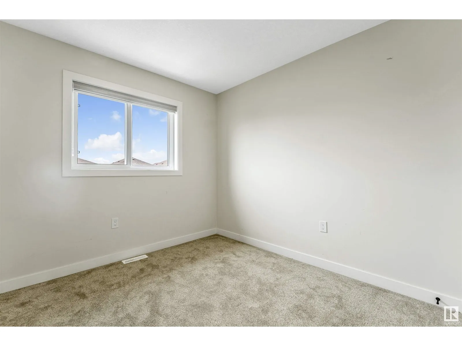 4204 38 ST