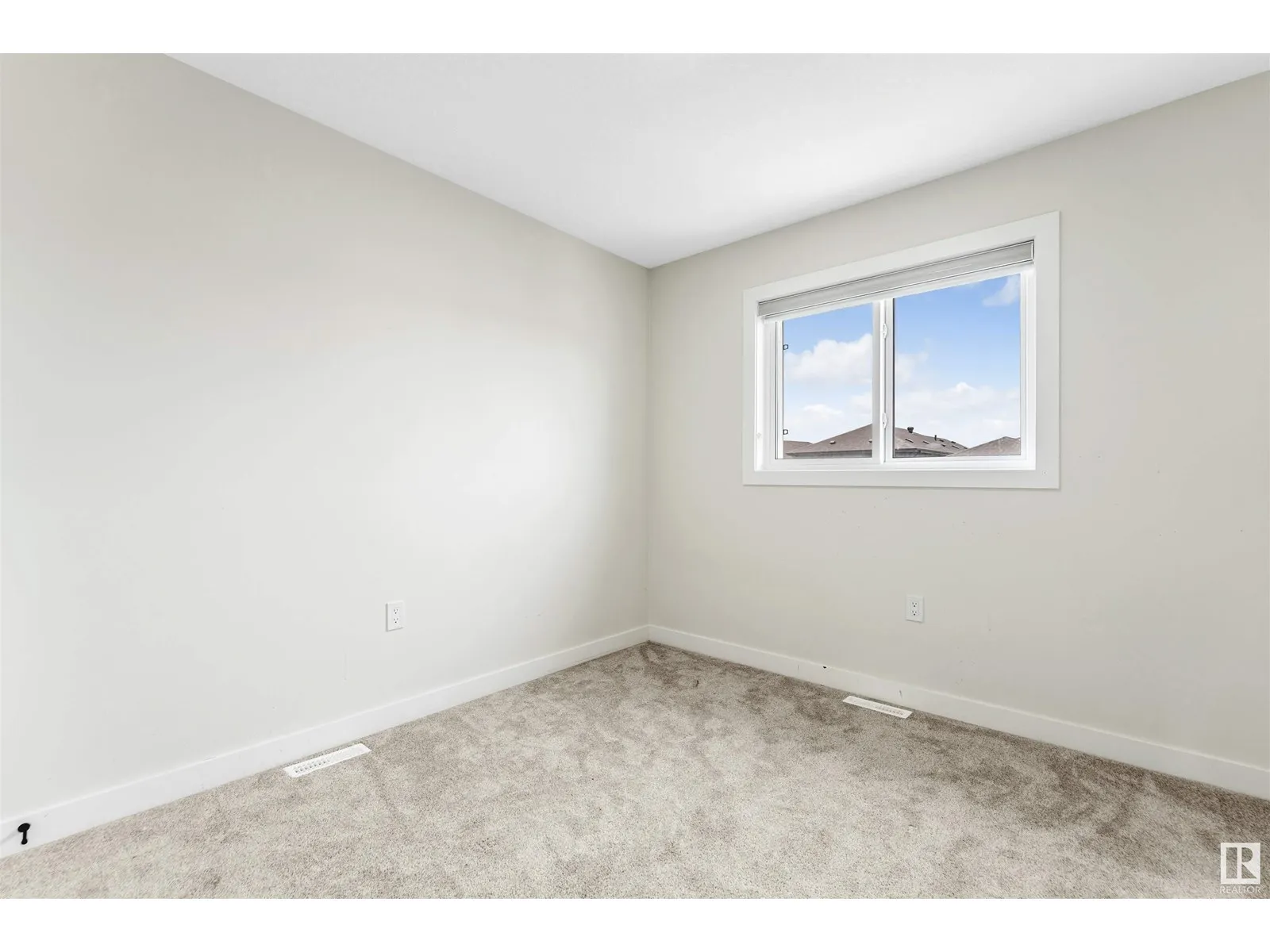 4204 38 ST