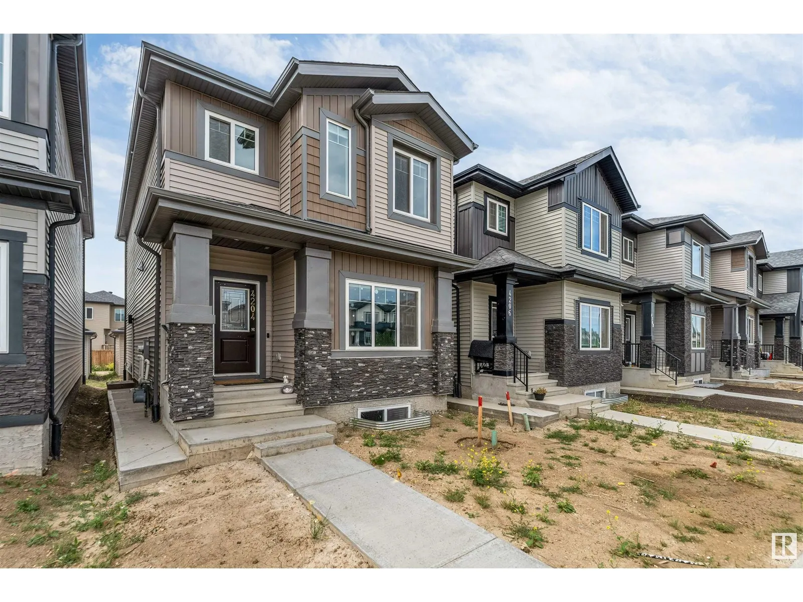 4204 38 ST