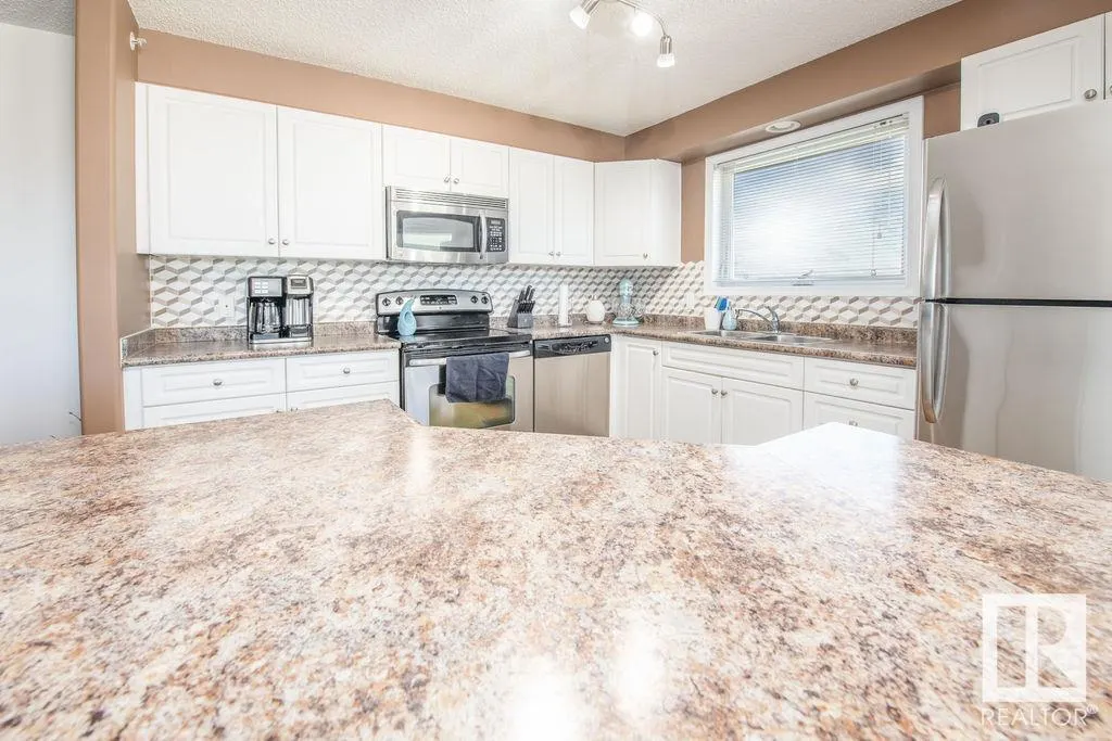 #419 13625 34 ST NW