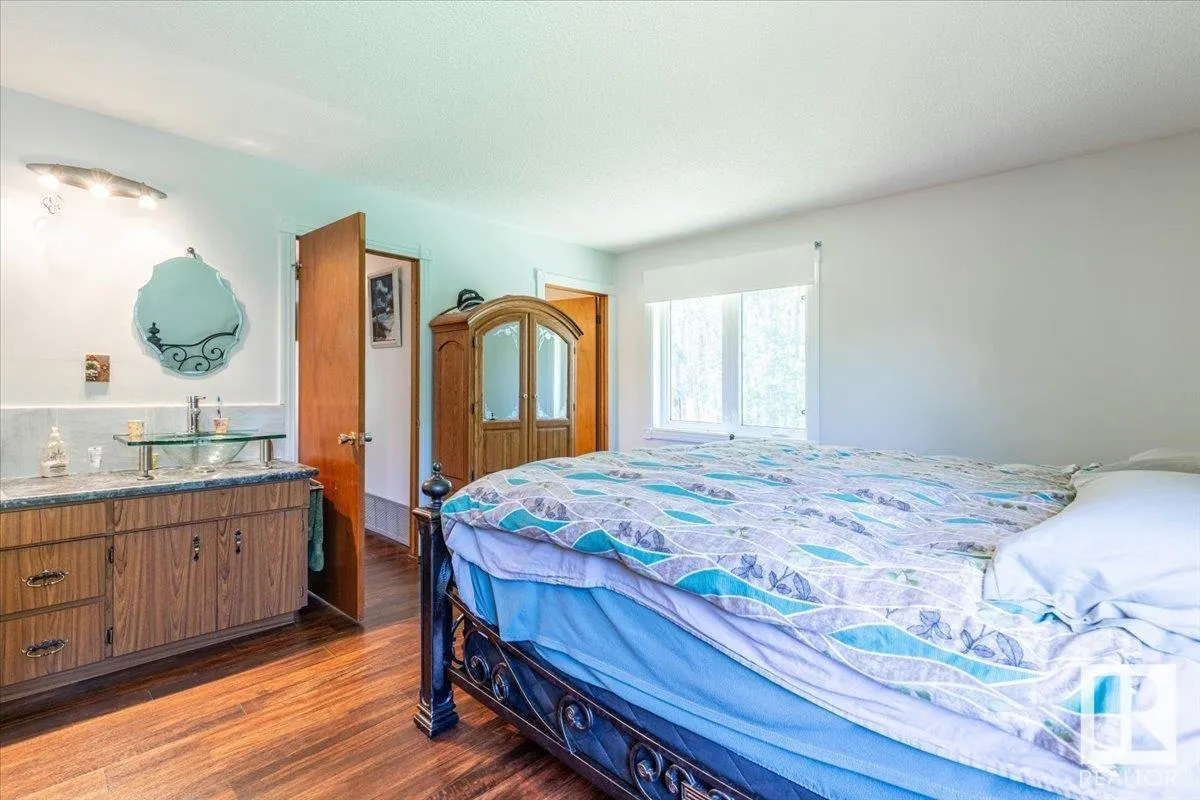 #8 465070 RGE ROAD 20