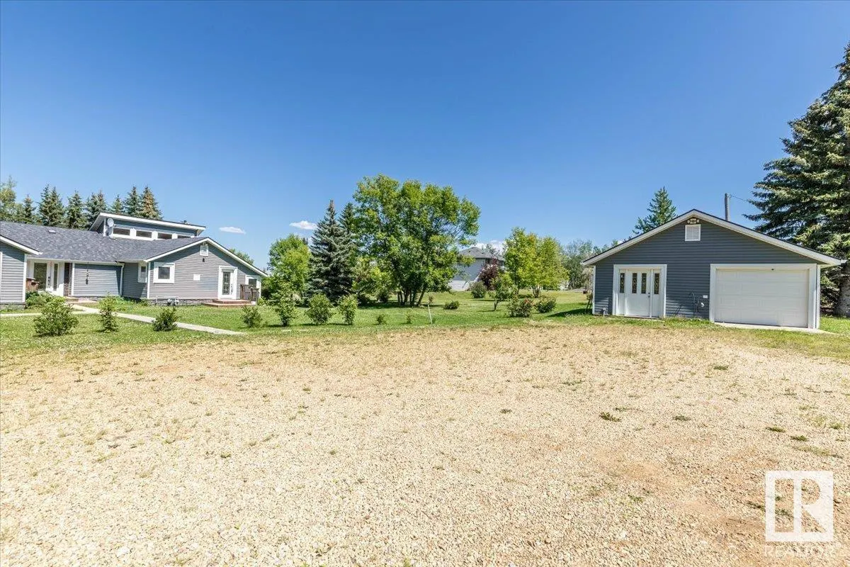 #8 465070 RGE ROAD 20