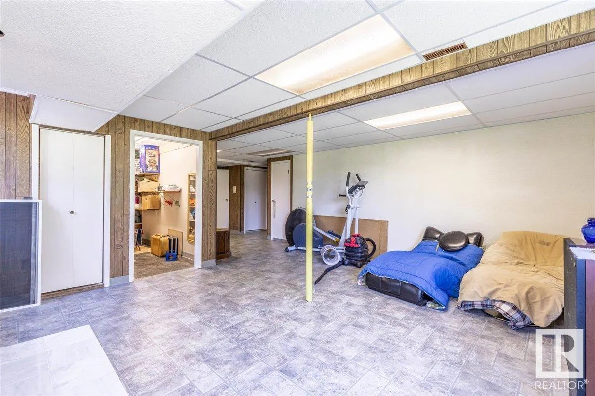 #8 465070 RGE ROAD 20