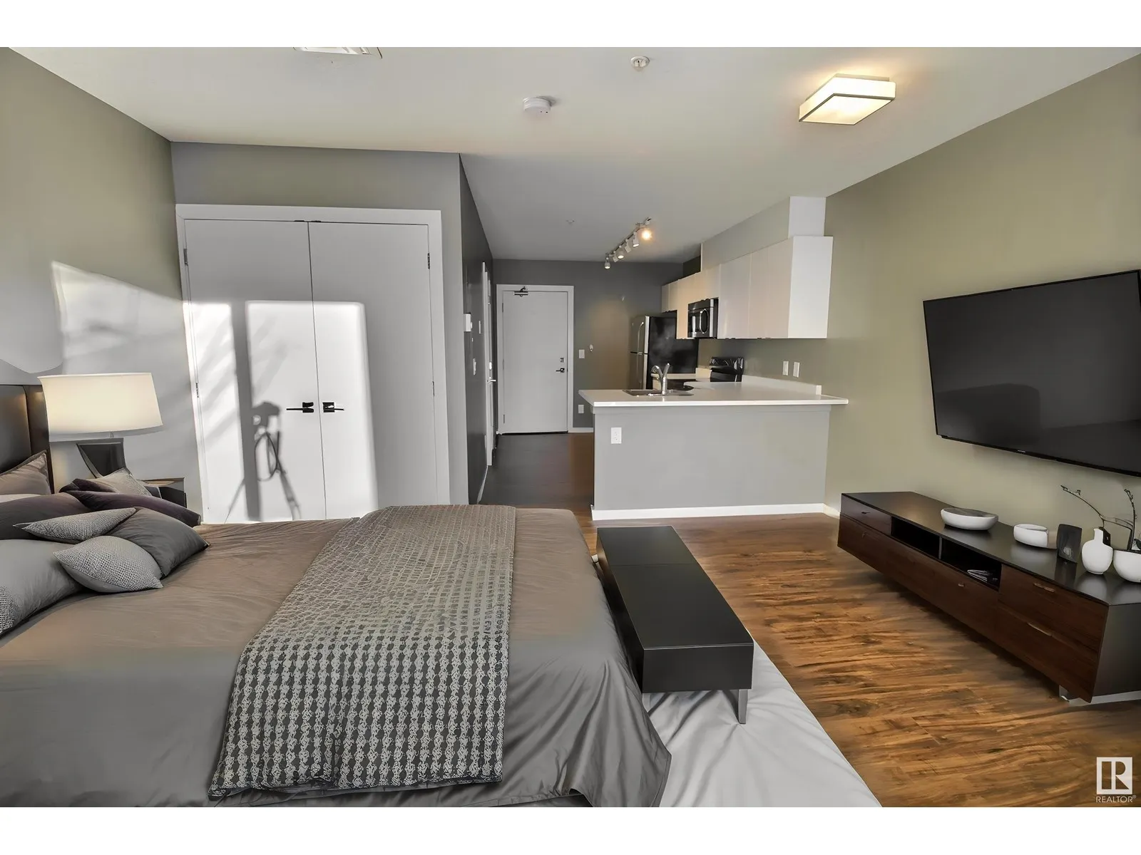 #103 610 CALAHOO RD