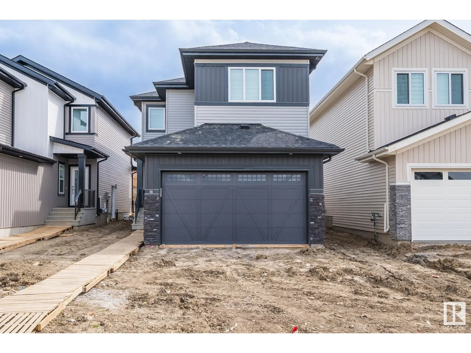 60 Hemingway CR