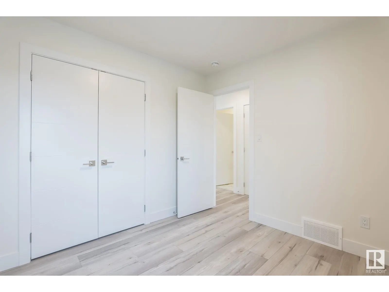60 Hemingway CR
