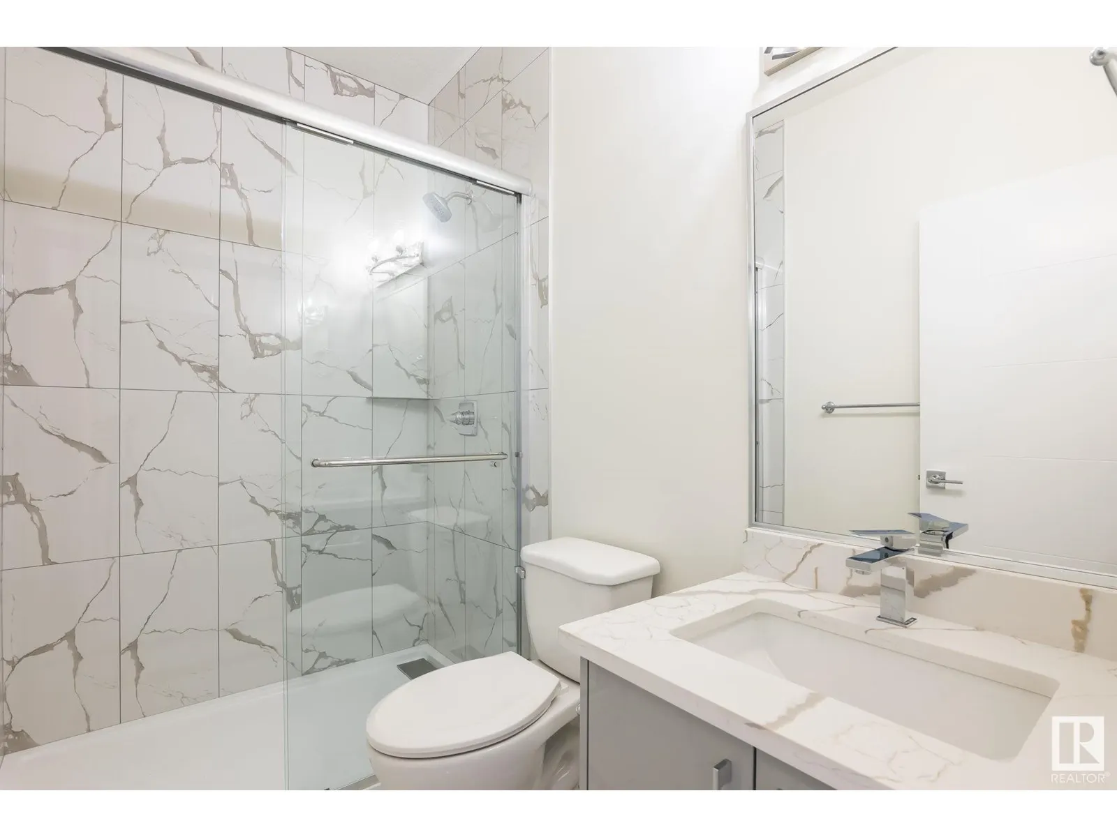 60 Hemingway CR