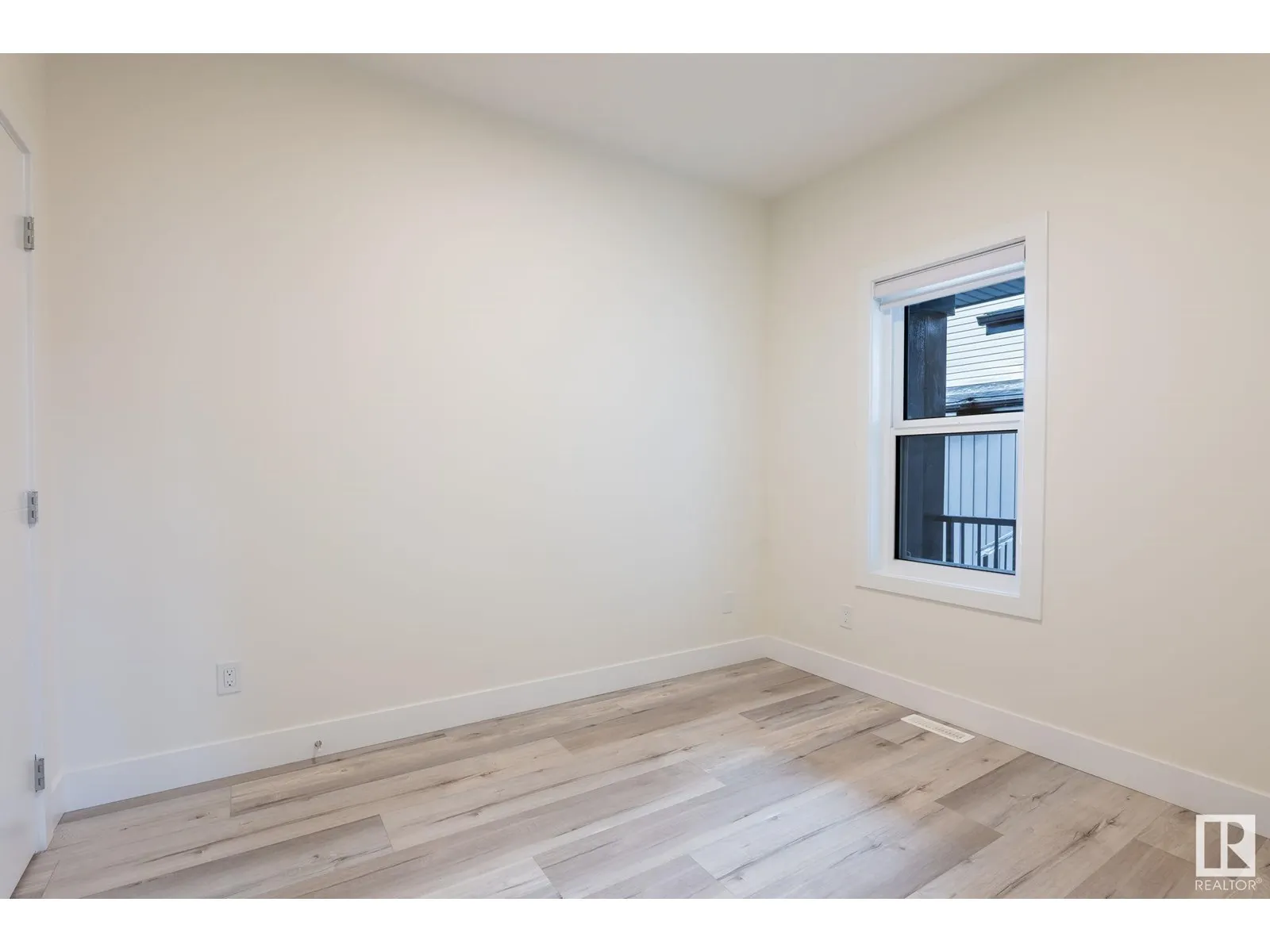 60 Hemingway CR