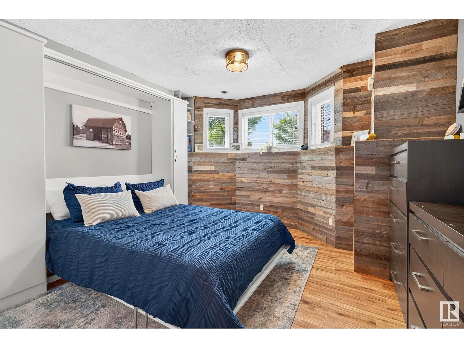 3117 49 ST