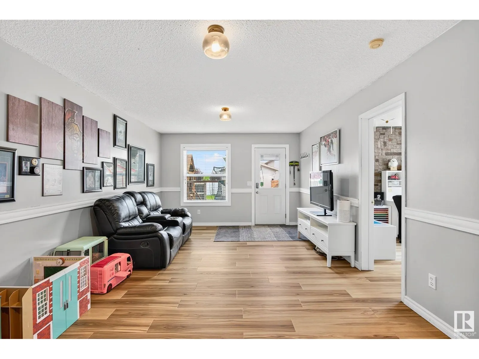 3117 49 ST