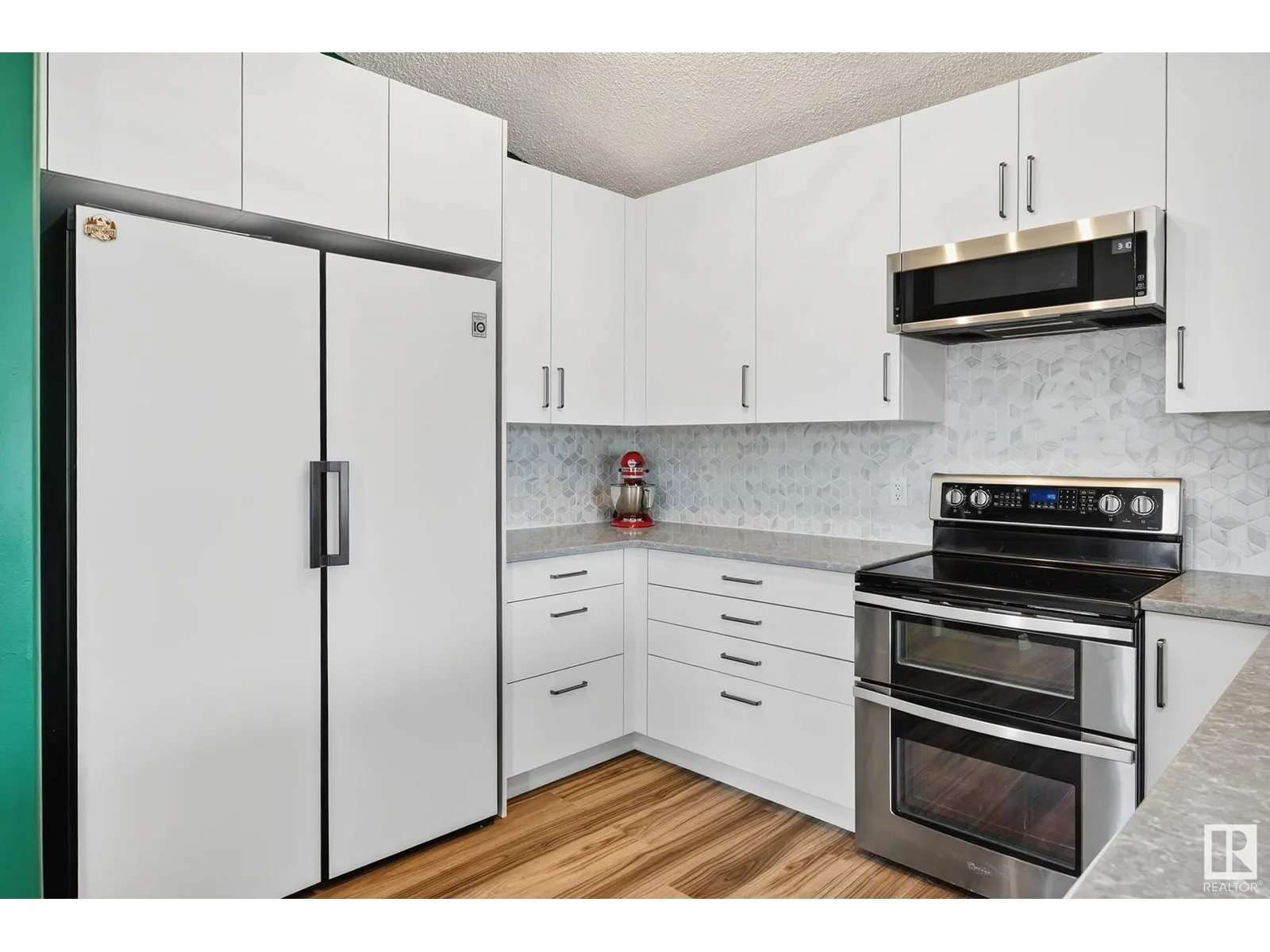 3117 49 ST