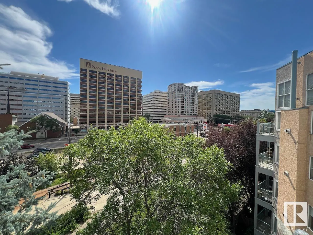 #532 10023 110 ST NW
