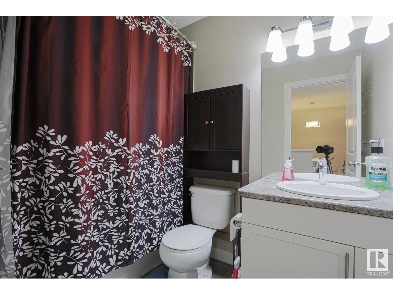 141 MCLAUGHLIN DR
