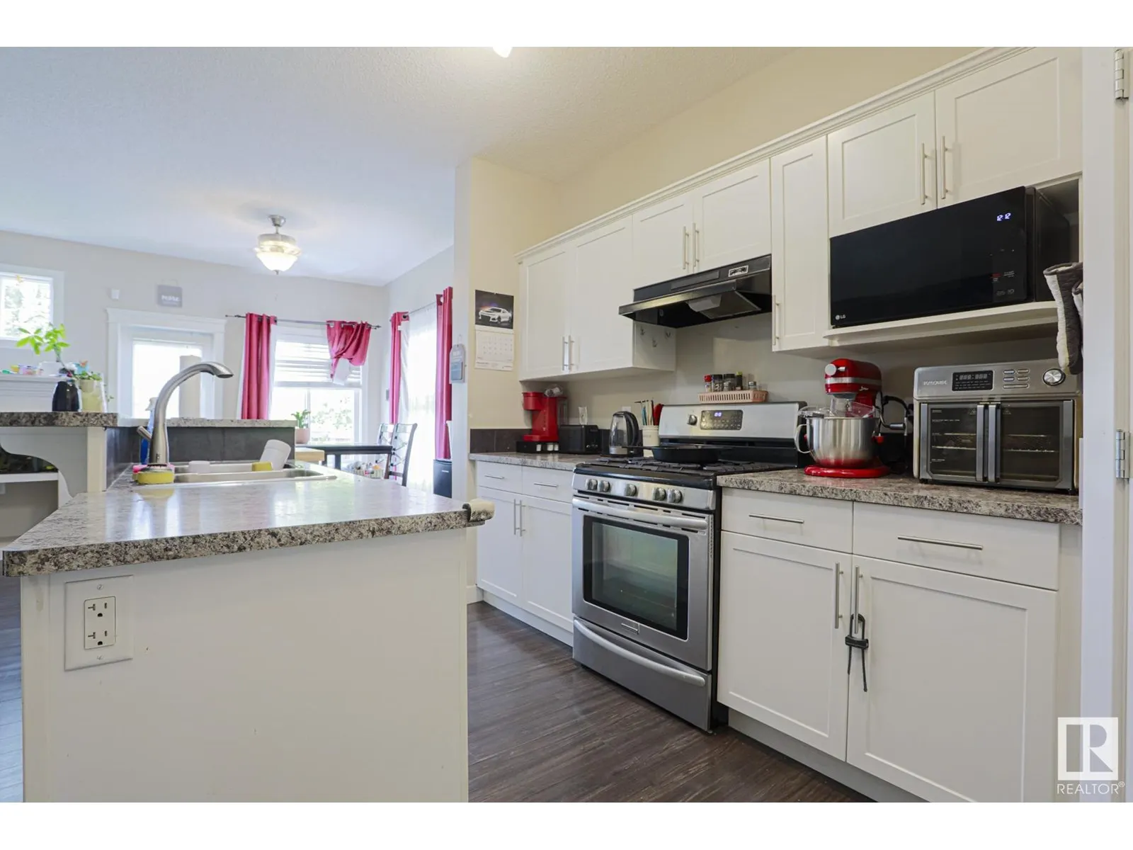 141 MCLAUGHLIN DR