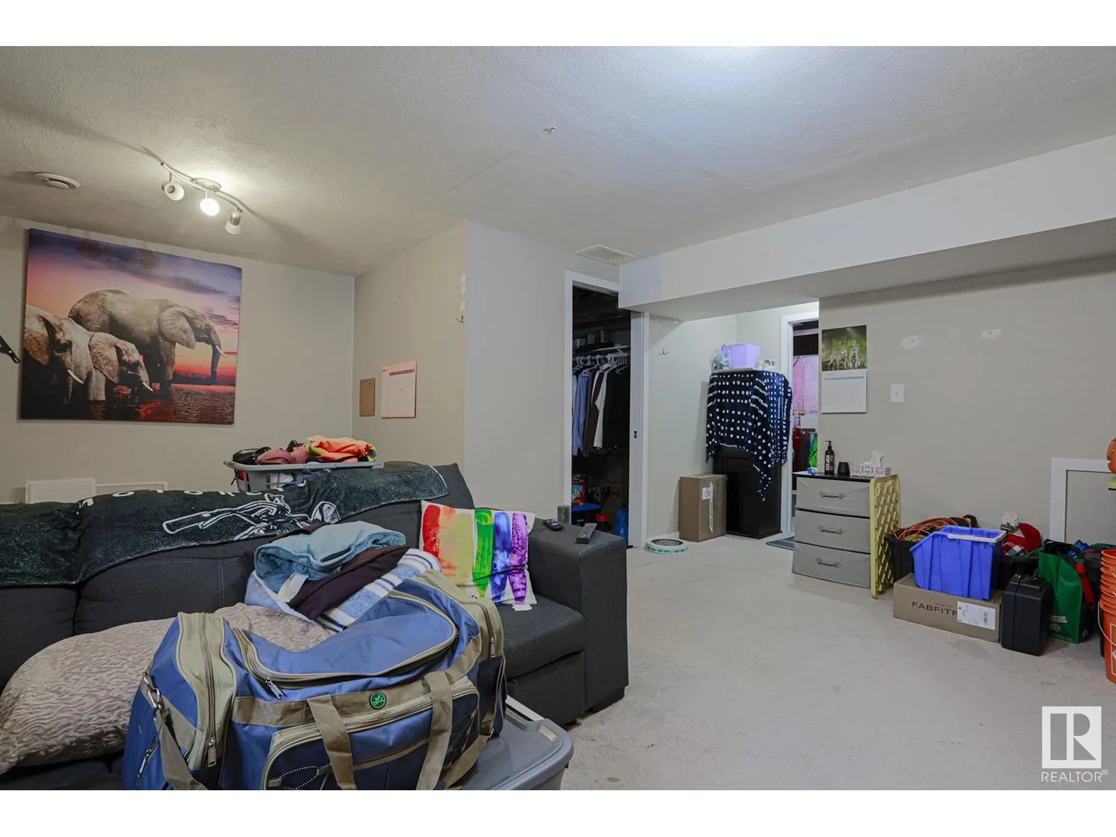 141 MCLAUGHLIN DR