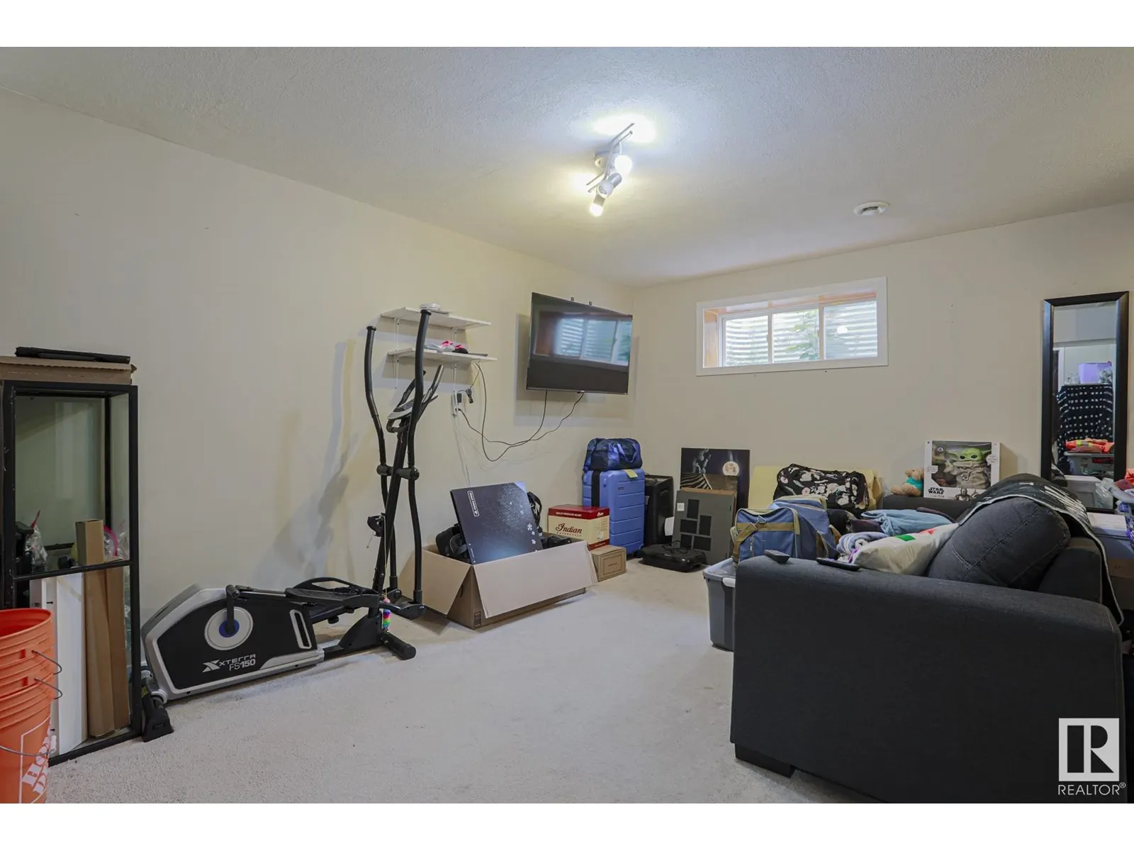 141 MCLAUGHLIN DR