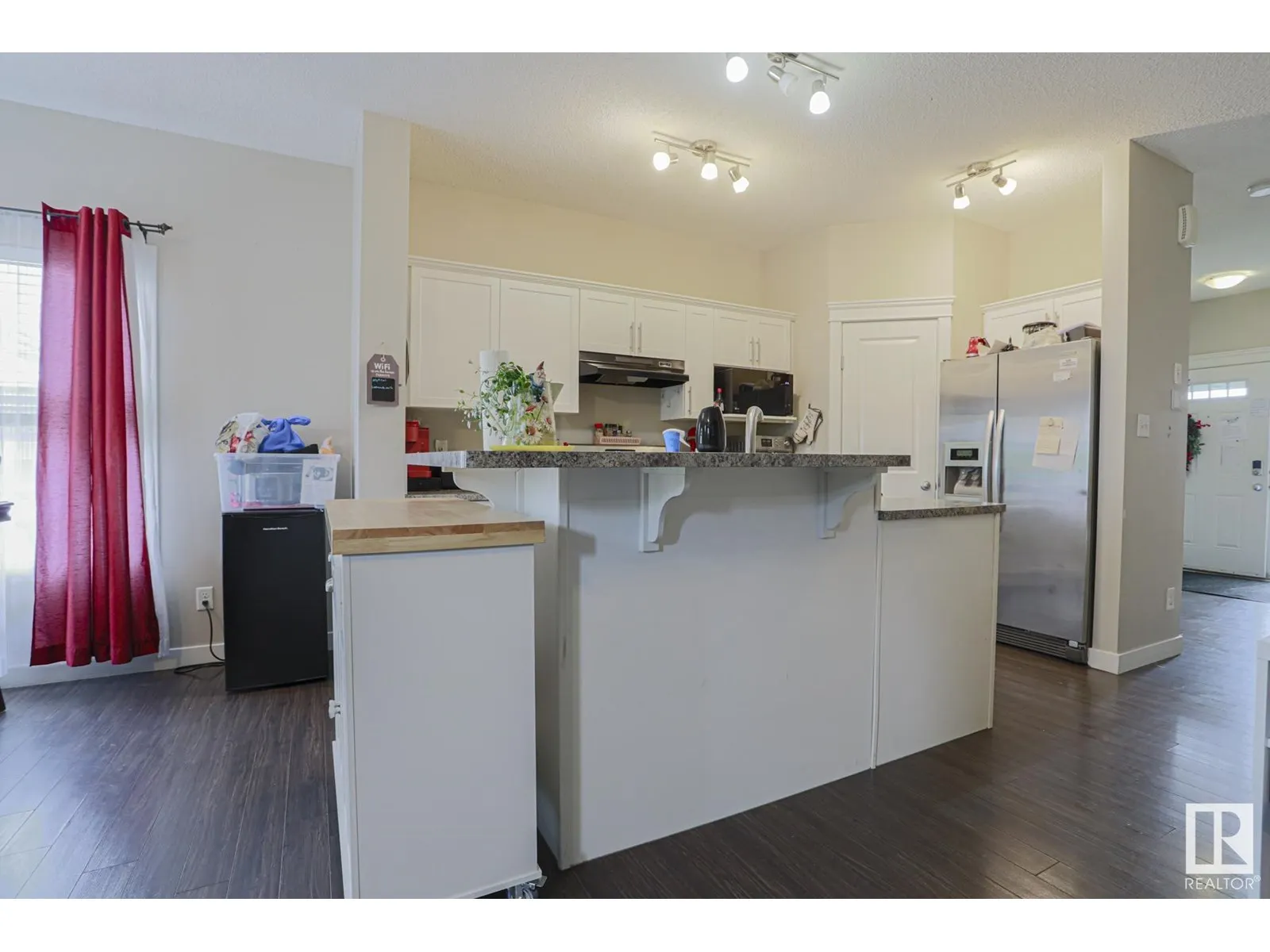 141 MCLAUGHLIN DR