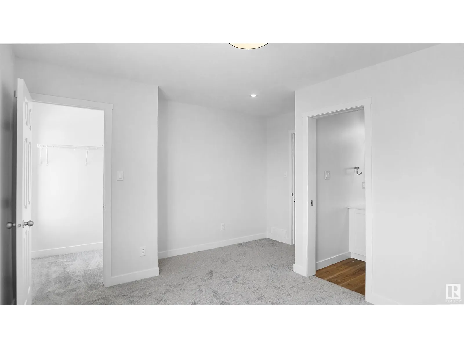 924 19 AV NW