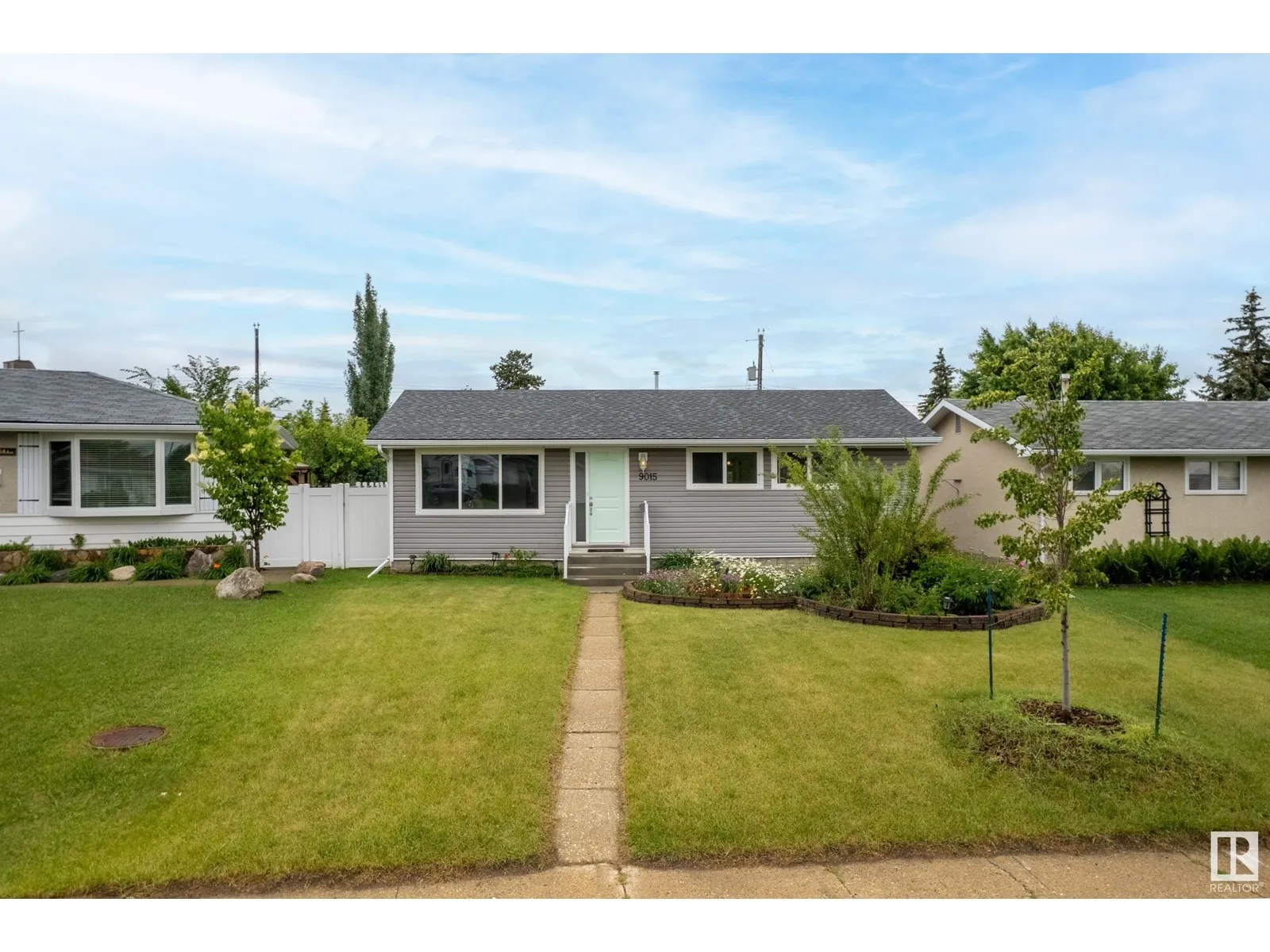 9015 135A AV NW