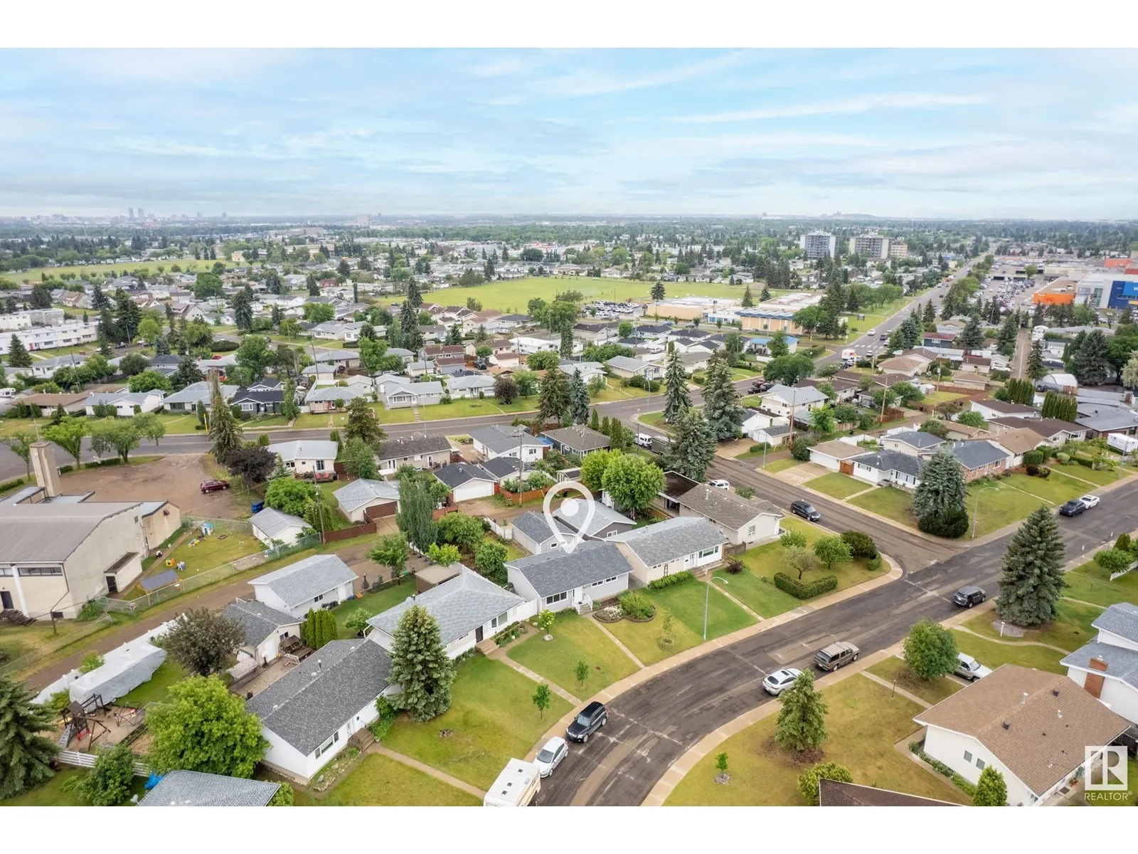 9015 135A AV NW