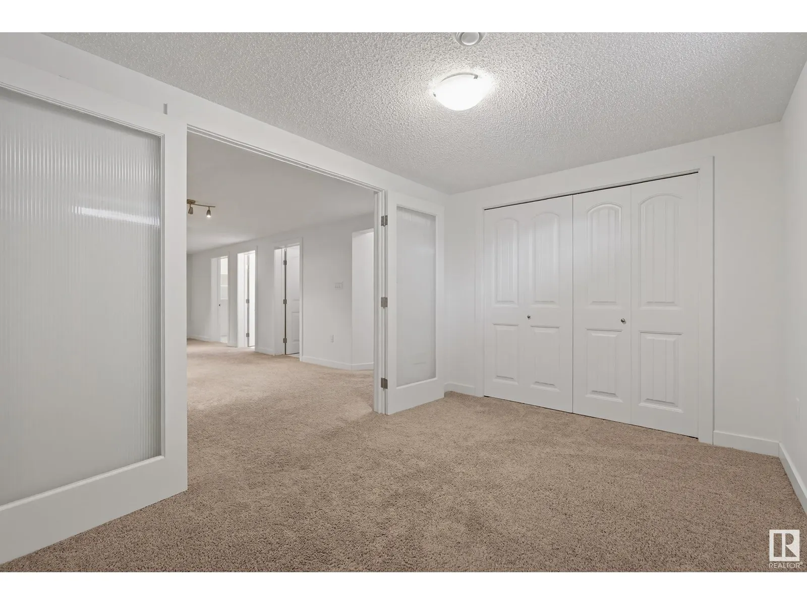 9015 135A AV NW