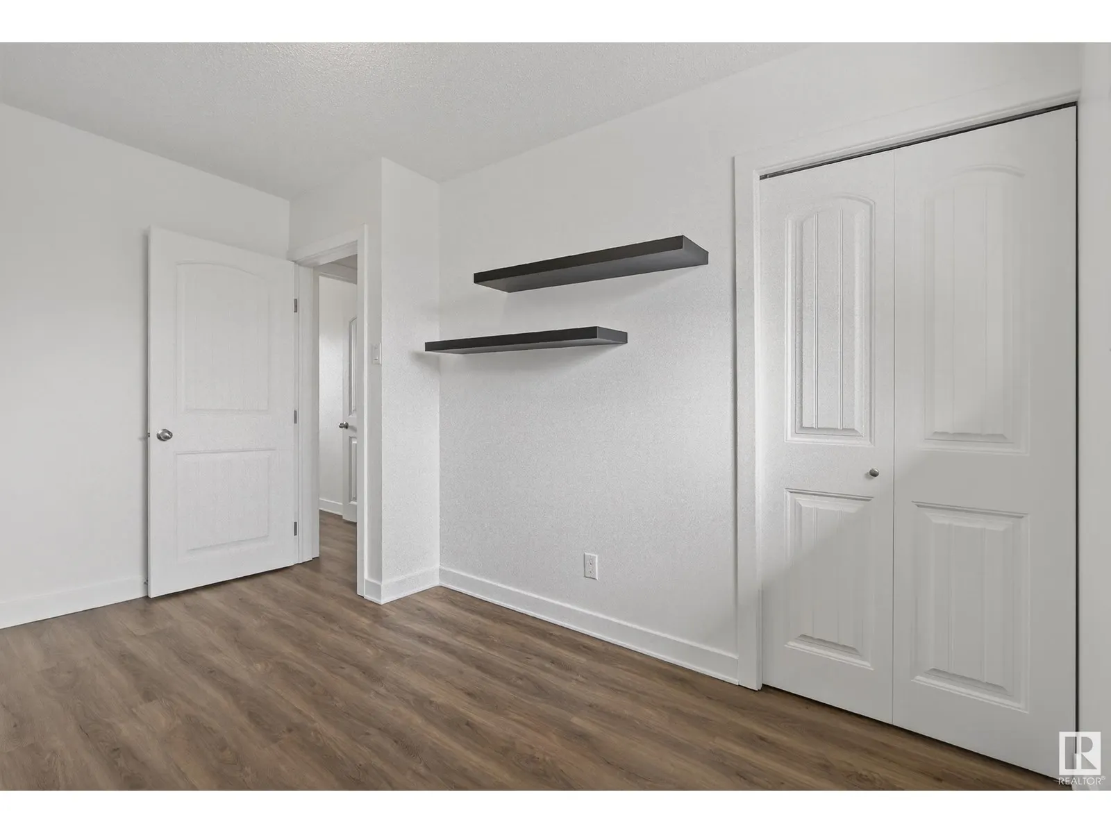 9015 135A AV NW