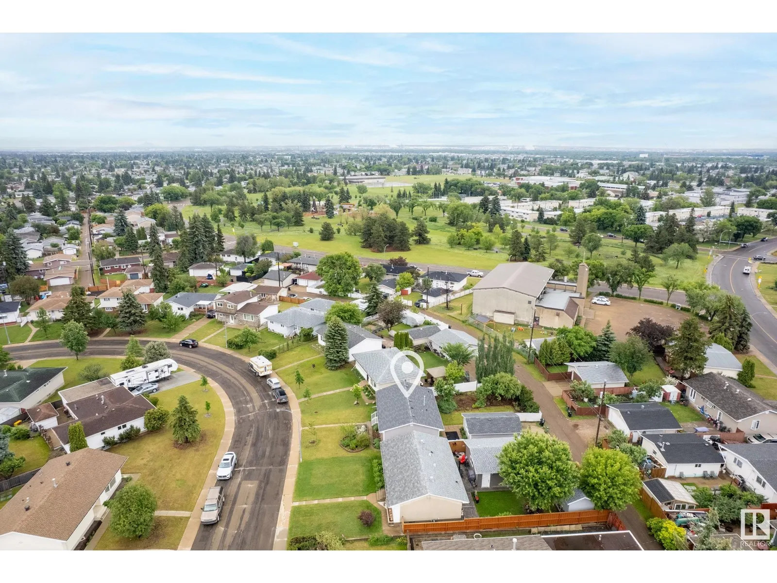 9015 135A AV NW