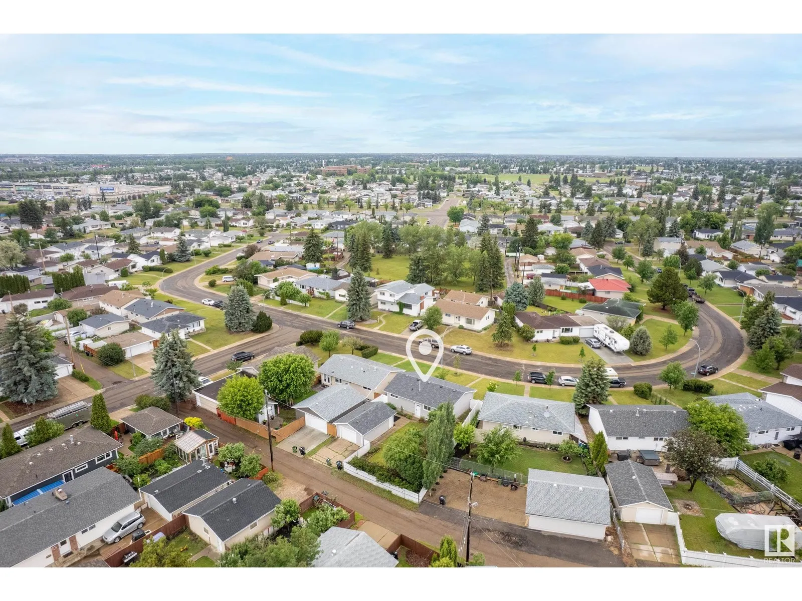 9015 135A AV NW