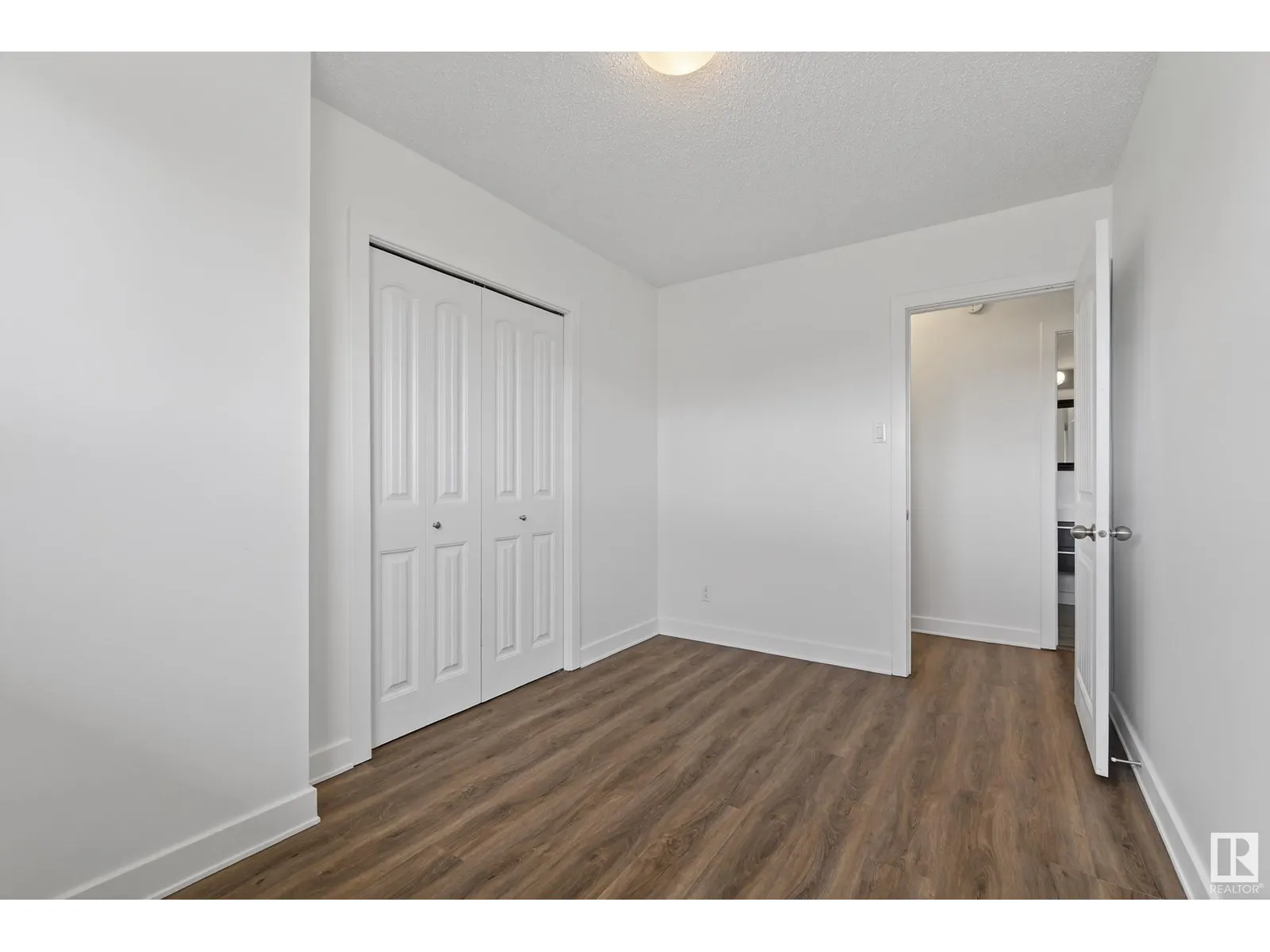 9015 135A AV NW