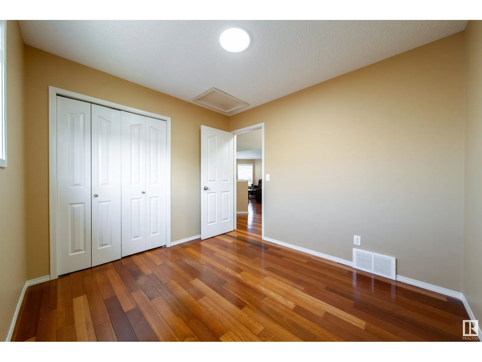 13023 35 ST NW NW
