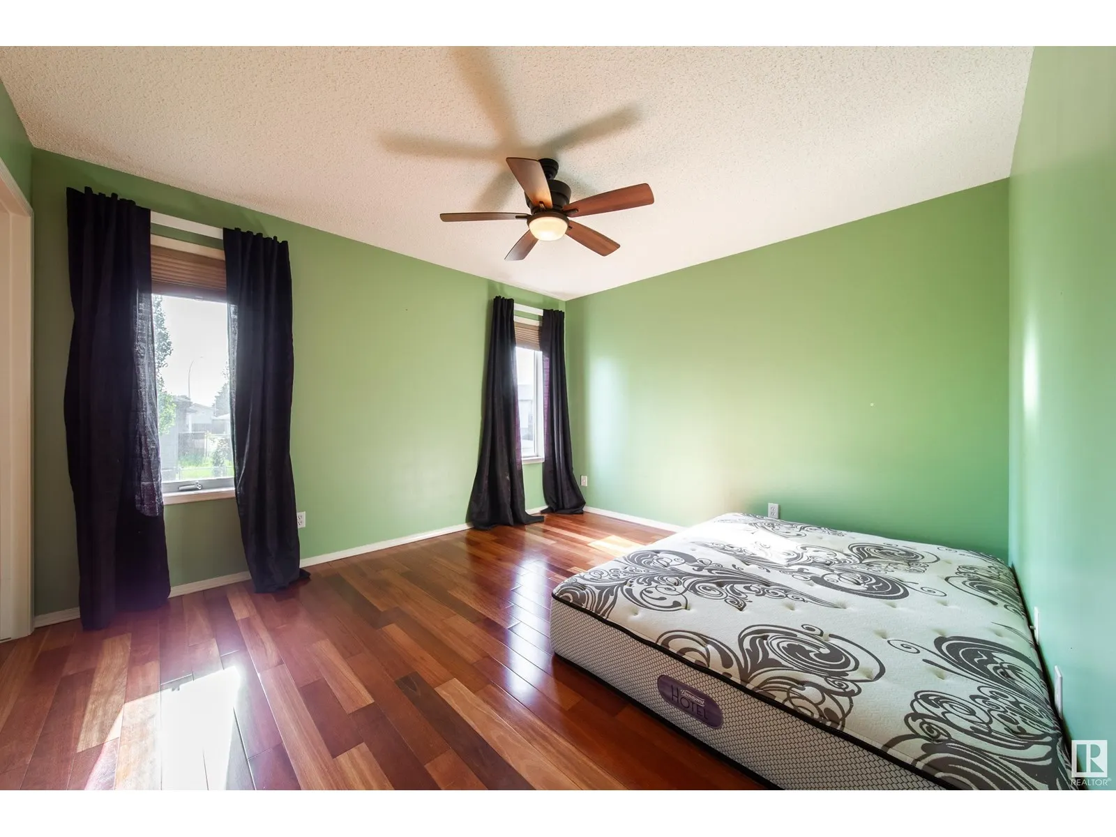 13023 35 ST NW NW